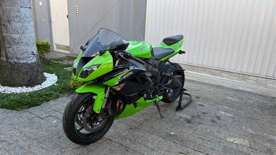 KAWASAKI NINJA ZX-6R 